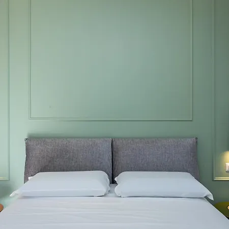 La Dolce Cavour Apartment Rome